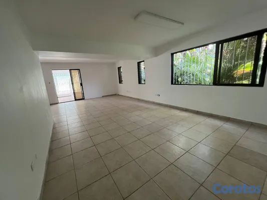 apartamentos - Casa de 3 habitaciones en alquiler en Julieta Mora 4