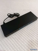 computadoras y laptops - Switch para redes con capacidad de 24 conecciones.