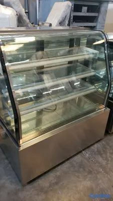 equipos profesionales - Vitrina fría exhibidor repostería Nueva 8