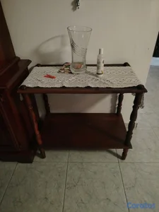 2 Mesas de 2 pisos en caoba