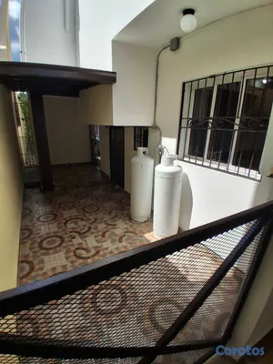 casas - VENDO HERMOSA CASA DE DOS NIVELES, URBANIZACIÓN PU 5