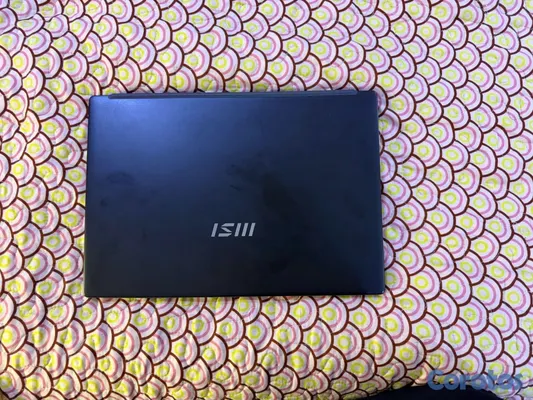 computadoras y laptops - Laptop MSI Modern 14 | Intel Core i7 | Intel Iris Xe Graphics | 14 pulgadas |1TB 2