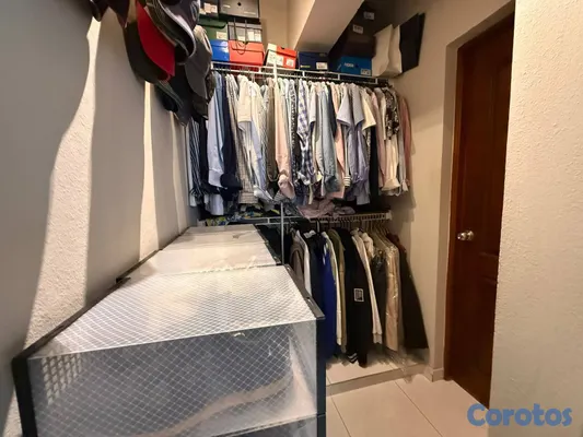 apartamentos - 🏡 ¡Apartamento en venta en Evaristo Morales por US 5