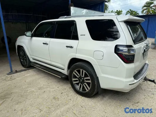 jeepetas y camionetas - Toyota 4runner limited 2016 3