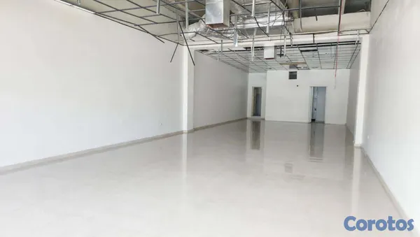 oficinas y locales comerciales - Oportunidad Alquilo local en excelente Punto Comercial Av. Rómulo, 125mts 2