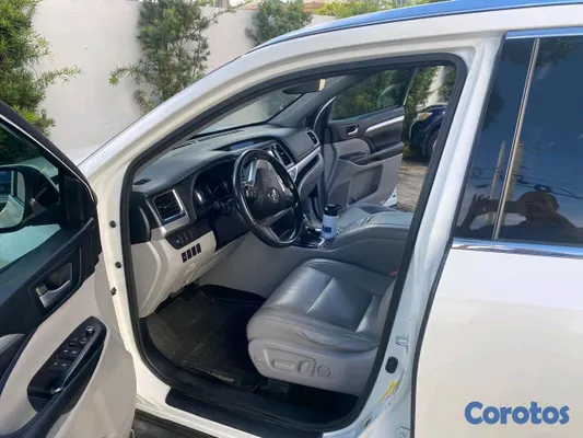 jeepetas y camionetas - Toyota higlander xle híbrida 2017 3