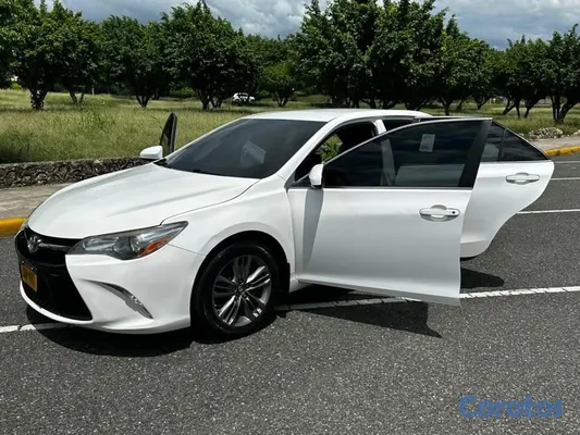 carros - Toyota Camry SE 2017 11