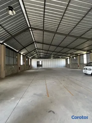oficinas y locales comerciales - ALQUILER DE NAVE EN LA 6 DE NOVIEMBRE 10