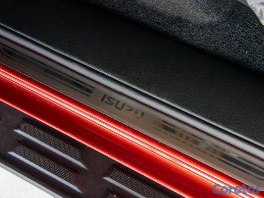 jeepetas y camionetas - Isuzu DMAX 2027 15
