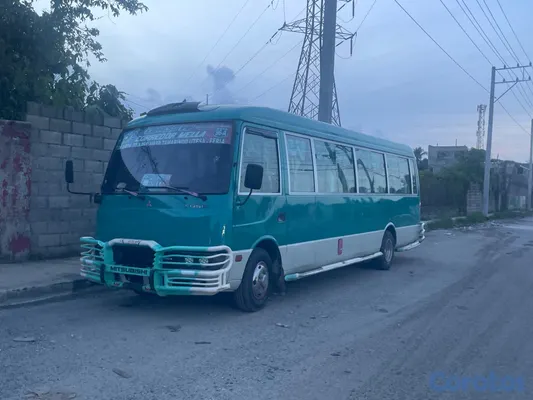 camiones y vehiculos pesados - Vendo Mitsubishi Rosa larga 10