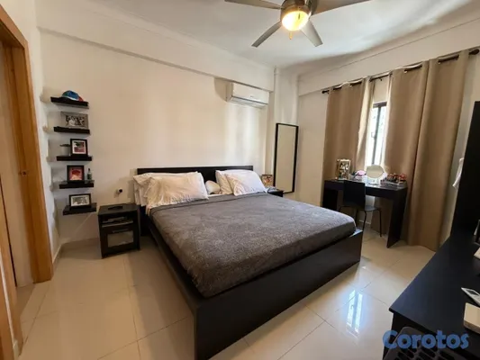 apartamentos - vendo renacimiento segundo nivel balcón tres habitaciones con su baño dos parque 10