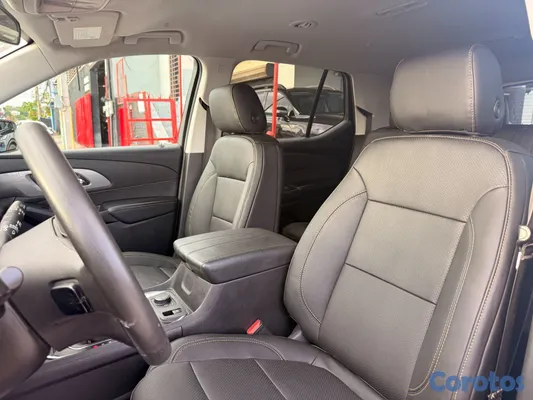 jeepetas y camionetas - 2021 CHEVROLET TRAVERSE LT  8