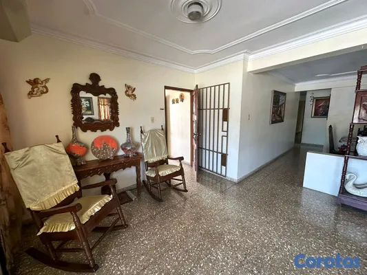 casas - Casa con nave industrial para uso comercial, excelente ubicación Alma Rosa 2da 4