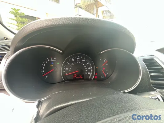 jeepetas y camionetas - Kia sorento sin detalles, en perfecta condiciones.  10
