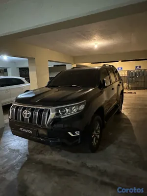 jeepetas y camionetas - Toyota Land Cruiser Prado VXL 2018 – Excelente Condición 2