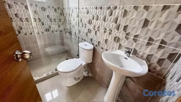 apartamentos - Vendo apartamento de 3 Habitaciones en Corales del Oeste 5