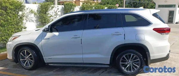 jeepetas y camionetas - Toyota higlander xle híbrida 2017 10