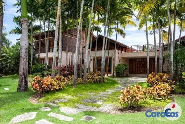 casas - Majestic 7-Bedroom Villa in Cap Cana Boasting Ocea 13