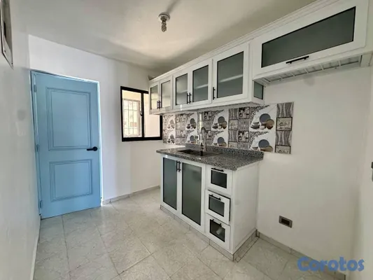 apartamentos - El Vergel. 4to 3 habitaciones 2 baños 1 parqueo (sin ascensor)
 3