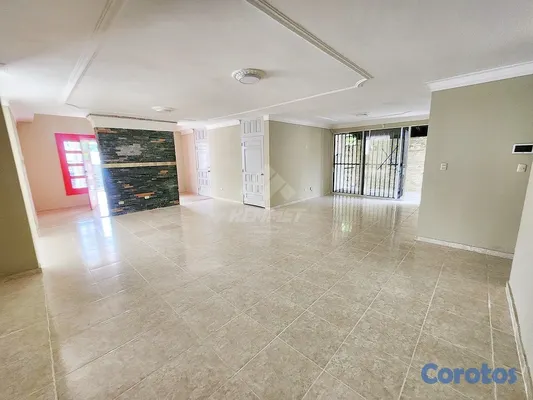 casas - CASA RENTA LOS CERROS DE GURABO CON PATIO ESPANOL  3