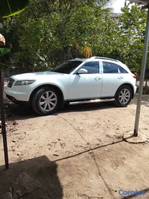 jeepetas y camionetas - Infiniti fx35 2003 blanca.. 9