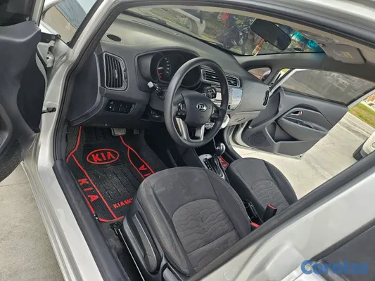 carros - kia rio 2017 doch 6