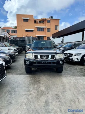 jeepetas y camionetas - Nissan Patrol GRX Y61 Diesél 2016  
 3