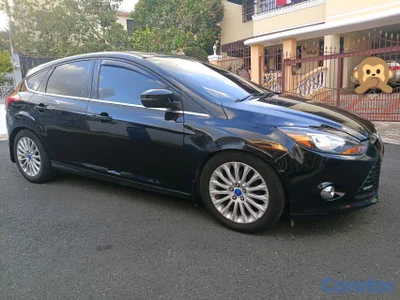 Ford Focus Titanium como Nuevo 12