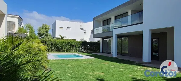 casas - Se Renta Amueblada Villa Espectacular Punta Cana V 3