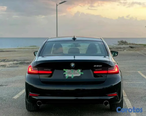 carros - bmw 335i 2020 4
