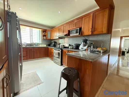 penthouses - Penthouse de Tres Niveles con Terraza, Jacuzzi y V 11
