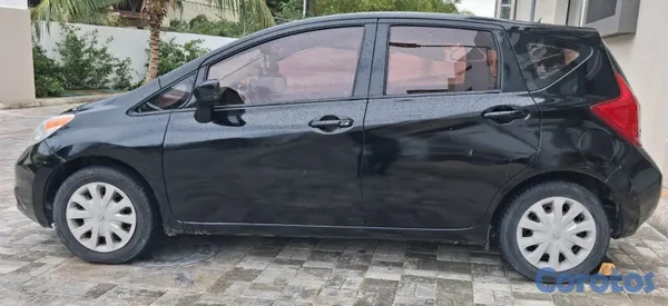 carros - Nissan Note Versa 2016 americano 3