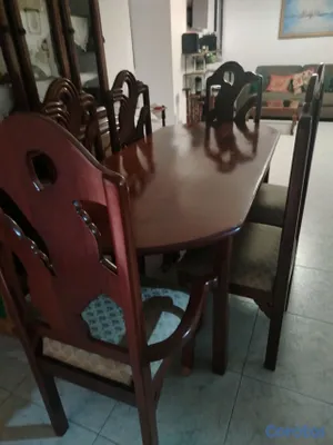 muebles y colchones - Comedor de 6 sillas y vitrina todo en caoba 3