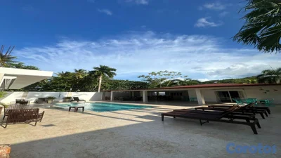 Alquiler de Lujosa villa en Segunda línea de playa