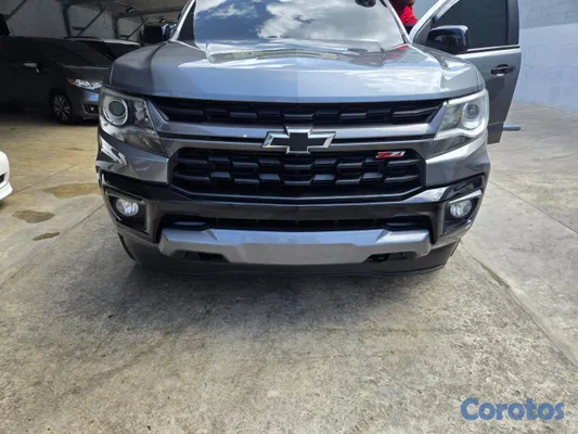 jeepetas y camionetas - Chevrolet Colorado Z71 Año 2022 Diesel 2
