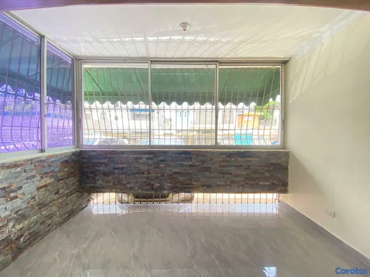 apartamentos - ApartClásico en Venta Completamente Remodelado 8