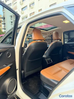 jeepetas y camionetas - Oportunidad Lexus Nx300, Gasolina 2019 3