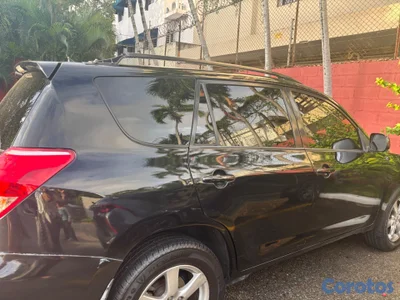 Jeepeta Honda CRV negra 2008