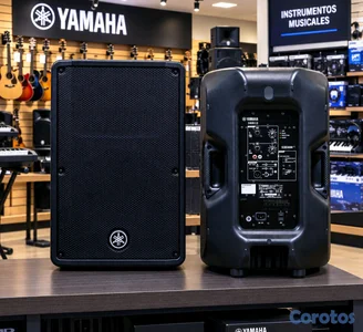 Bocina Yamaha amplificada de 12 pulgadas 