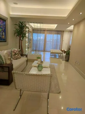 apartamentos - Apartamento remodelado en venta (225mts2) de 3 habitaciones  en Bella Vista Sur 7