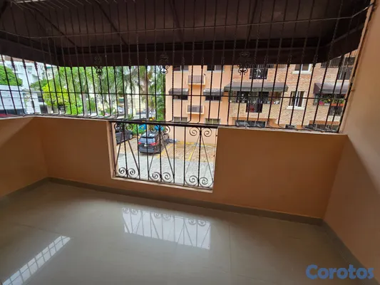 apartamentos - Apartamento en Arroyo Hondo Detras del Nacional Re 4