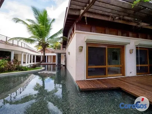 casas - Majestic 7-Bedroom Villa in Cap Cana Boasting Ocea 5