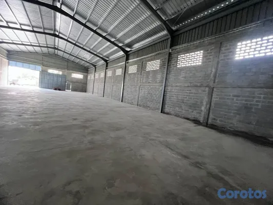 oficinas y locales comerciales - nave industrial  de alquiler  avenida  las americas  2