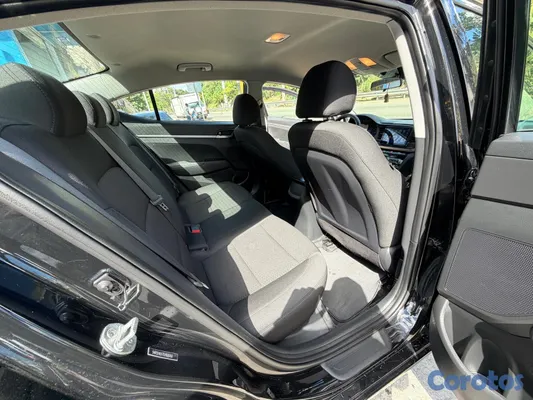 carros - Hyundai elantra 2020 7