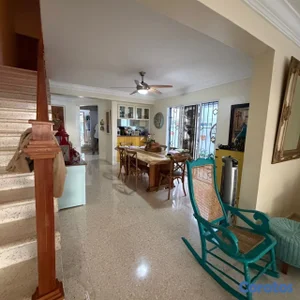 casa en venta en la ind. entre Ind y José contreras RD 13,500
