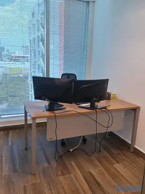 oficinas y locales comerciales - Elegante y espaciosa oficina en La Esperilla. Cercana a principales avenida 5
