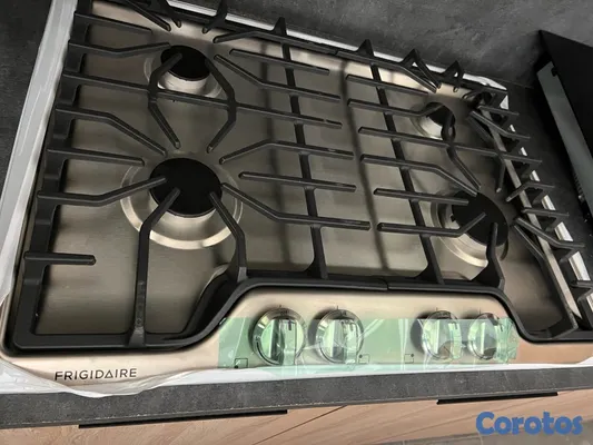 electrodomesticos - Estufa Empostrada Frigidaire, piloto automático,4 hornillas  2