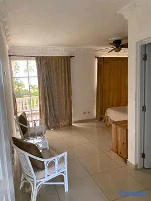 casas vacacionales y villas - Apartahotel en Juan Dolio, excelente para inversión de hospedaje y eventos  4