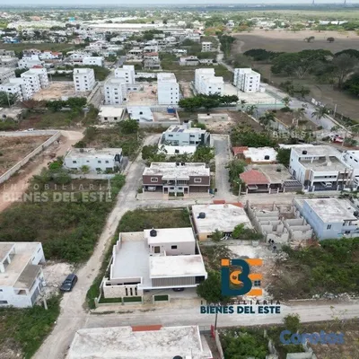 solares y terrenos - Se vende solar con 301 metros en Residencial Naime 7