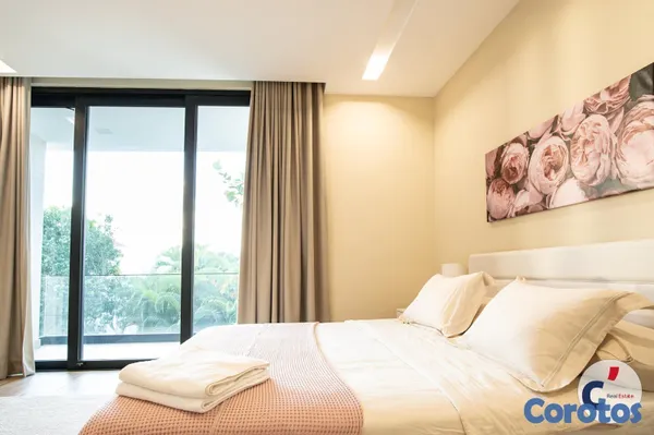 casas - Luxury 6-Bedroom Villa for Sale in Punta Cana Vill 7